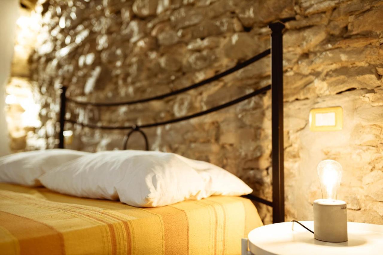 Agriturismo Le Radici อุมแบร์ทิเดอ ภายนอก รูปภาพ