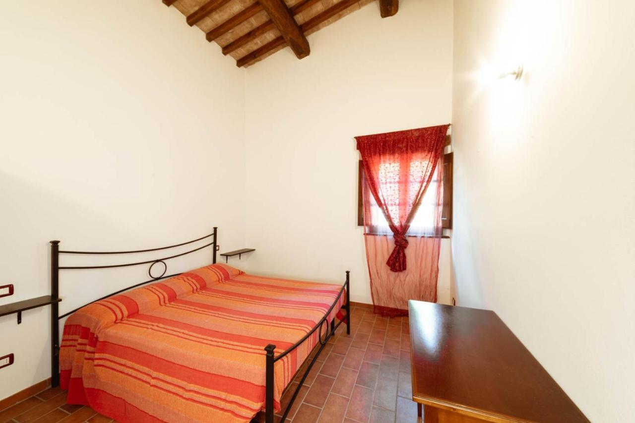 Agriturismo Le Radici อุมแบร์ทิเดอ ภายนอก รูปภาพ